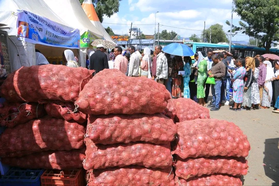" በቂ አቅርቦት ከሸማች እስከ አምራች በተመጣጣኝ ዋጋ ይሸምቱ !! "